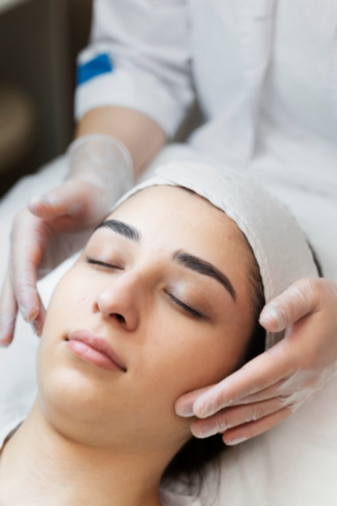 Sensitive Skin Treatment in Delhi by dermatologist for redness and skin irritation